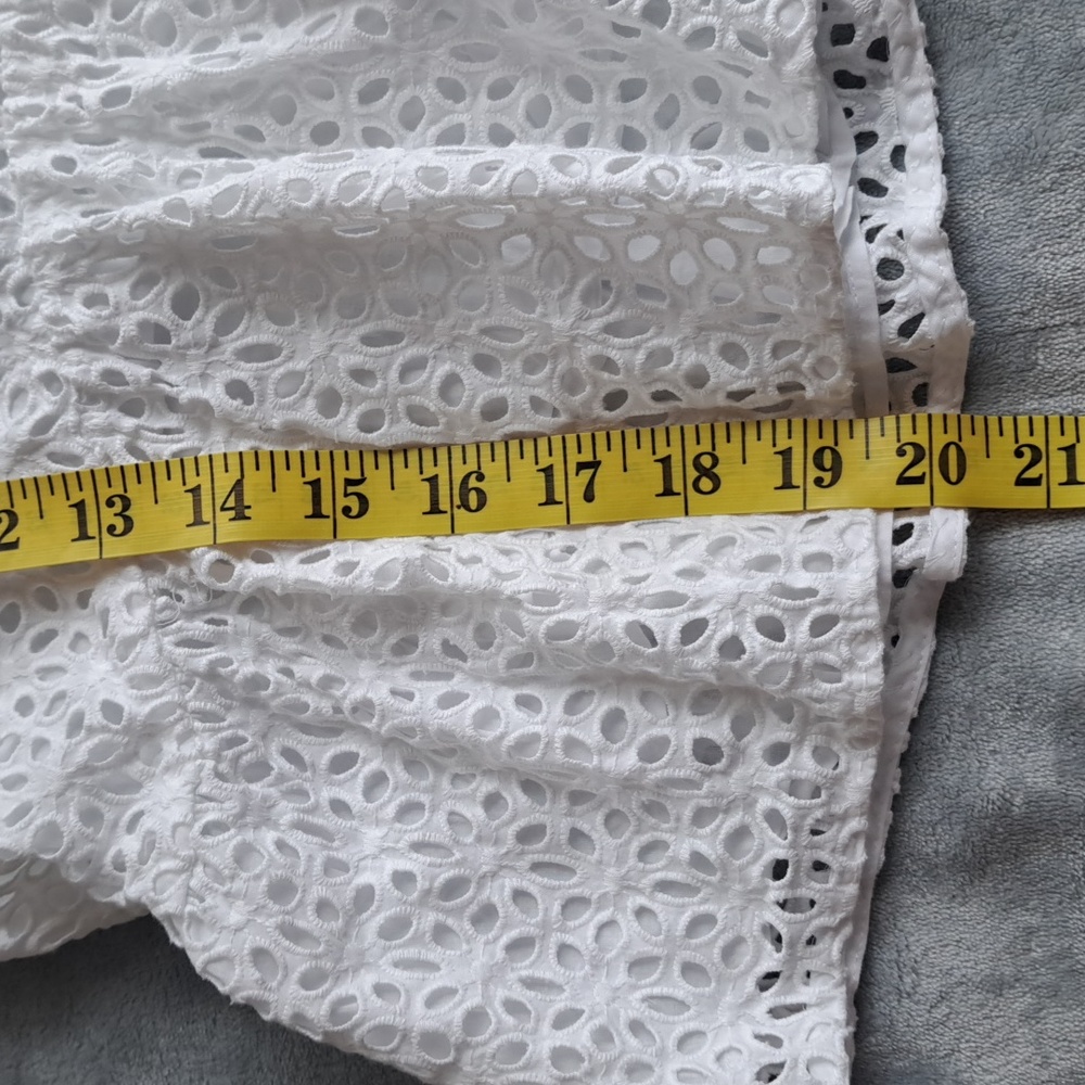 Kate Spade Embroidered Eyelet White Top Zipper Back Lined Ruffle Sz 0 - Picture 13 of 16